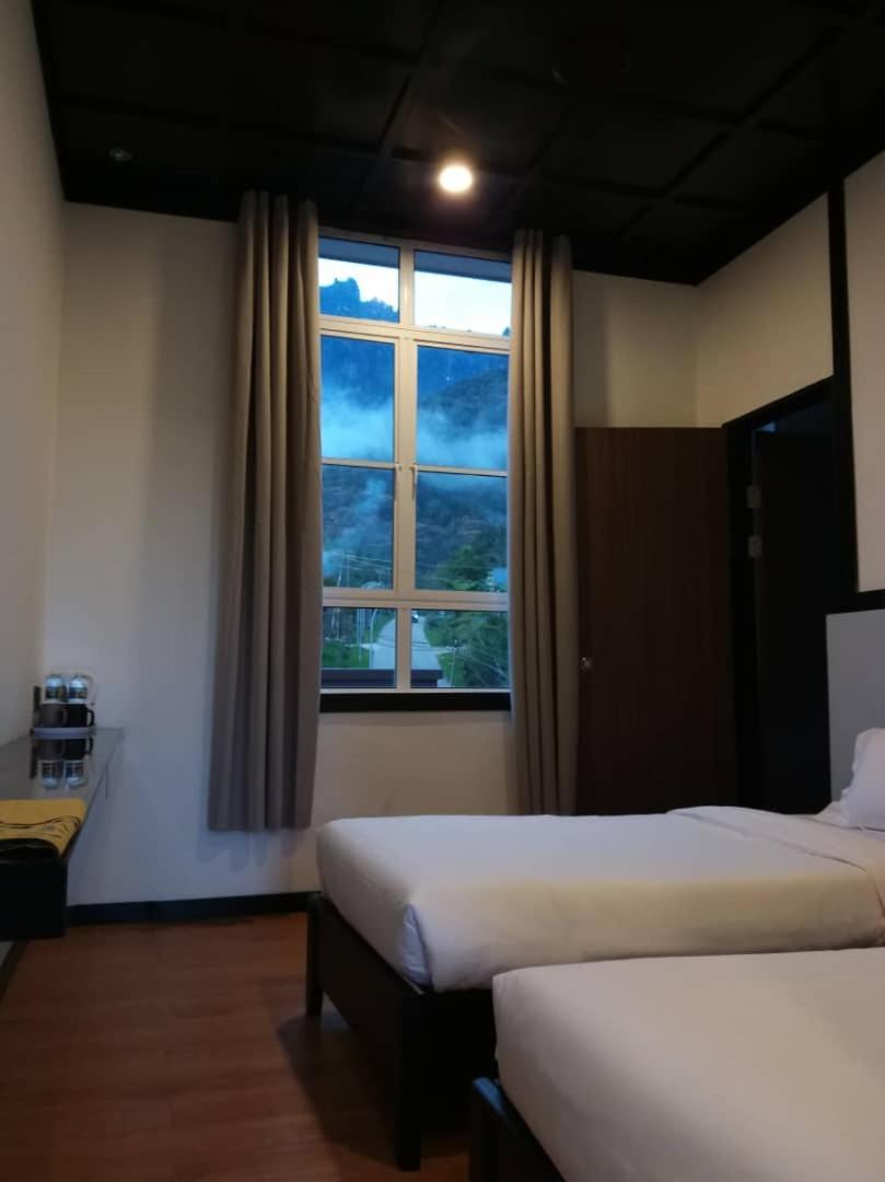 H Benjamin Hotel *